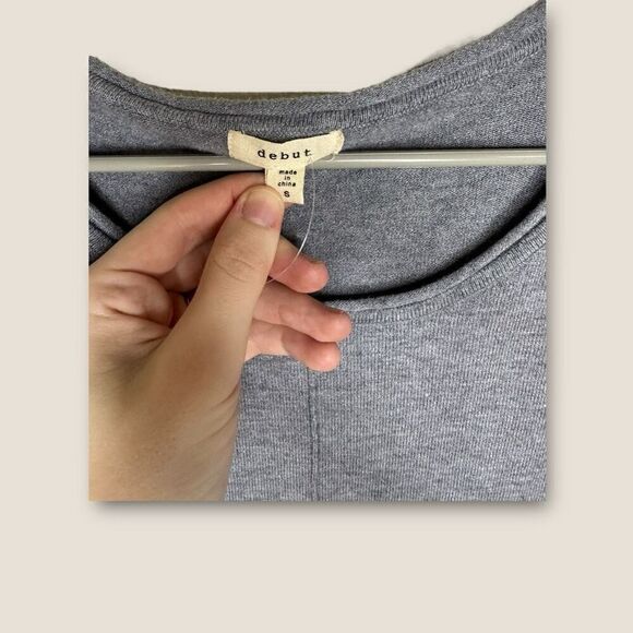 Dreamers by Debut Gray V-Neck Drop Shoulder Long Sleeve Hi-Low Sweater - Picture 5 of 6